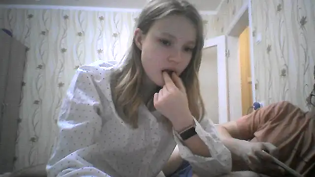 EvgeniyXAnna online show from 03-09-26, 08:34