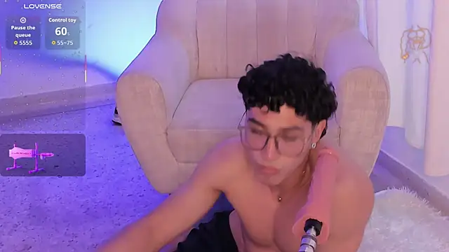 LittleMya  online show from 02-16-26, 09:34