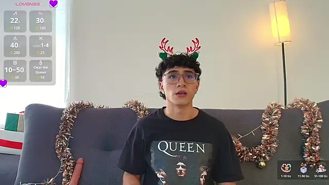 LittleMya  online show from 12-19-25, 08:00