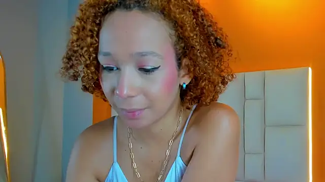 EmmaLawrence  online show from 04-19-26, 03:51