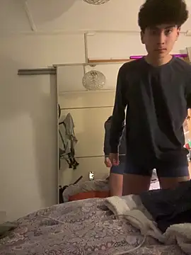 Snapshot of hungspanishtwink chatting on 03-03-26, 10:06 hungspanishtwink online show from 03-03-26, 10:06