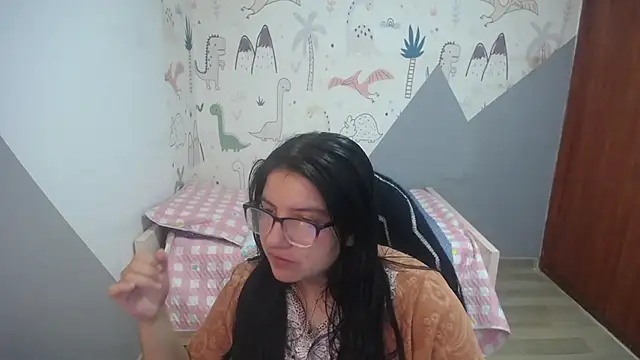 Snapshot of eva_smit_t chatting on 12-19-25, 02:48 eva smit t online show from 12-19-25, 02:48