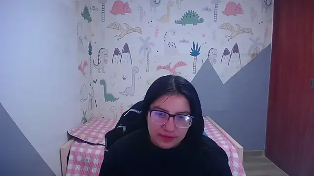 Snapshot of eva_smit_t chatting on 12-17-25, 02:05 eva smit t online show from 12-17-25, 02:05