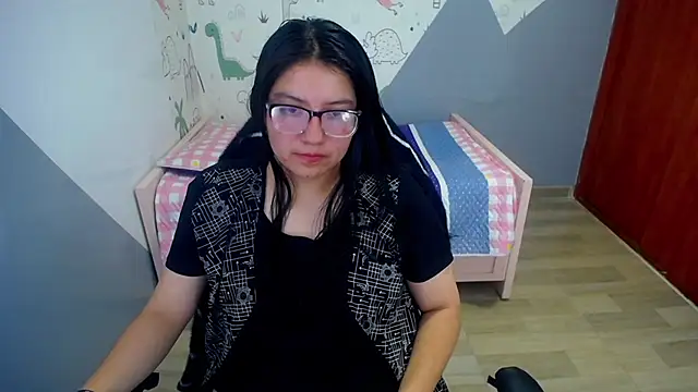 Snapshot of eva_smit_t chatting on 12-14-25, 02:40 eva smit t online show from 12-14-25, 02:40