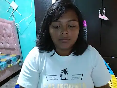 caro lil online show from 06-16-26, 04:56