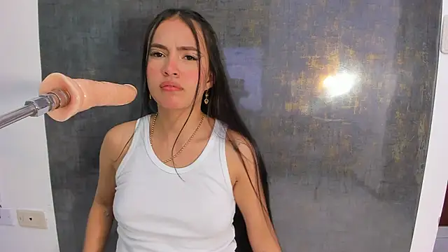 antonella guzman  online show from 12-05-25, 08:28