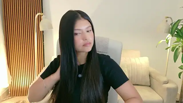 victoria   moon online show from 05-26-26, 01:42