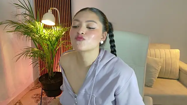 victoria   moon online show from 05-11-26, 02:45