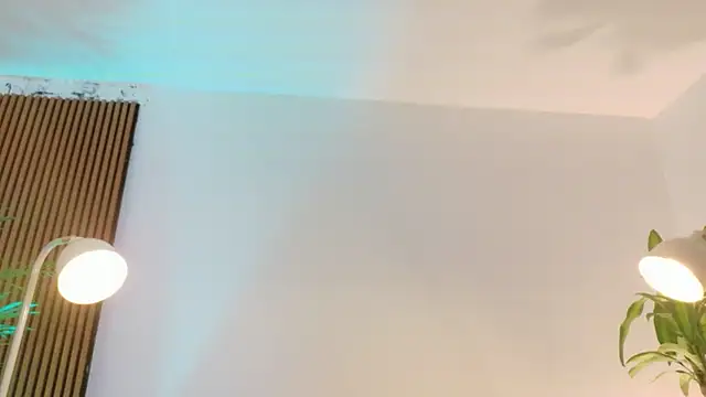 Snapshot of victoria___moon chatting on 01-05-26, 05:27 victoria moon online show from 01-05-26, 05:27