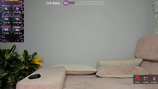 Snapshot of Ellen_Foxks chatting on 02-18-26, 01:47 Ellen Foxks online show from 02-18-26, 01:47