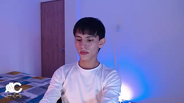 andrew courtzz online show from 04-07-26, 08:32