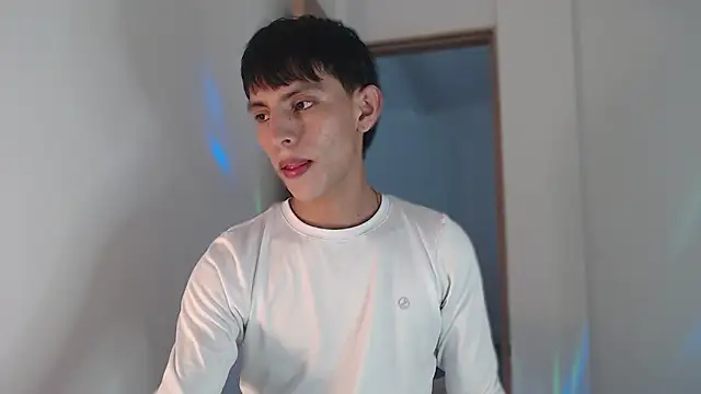 andrew courtzz online show from 03-10-26, 09:30