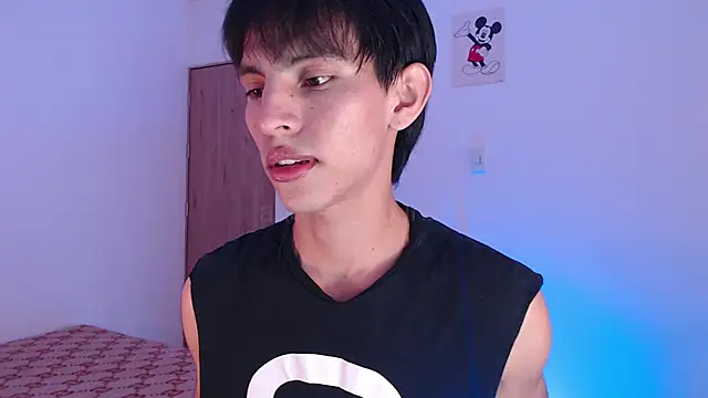 Snapshot of andrew_courtzz chatting on 05-11-26, 06:38 andrew courtzz online show from 05-11-26, 06:38