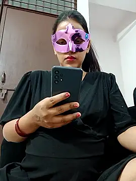 Shivani hotty online show from 04-21-26, 04:02