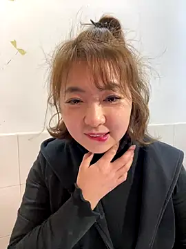 Snapshot of bibi347127 chatting on 12-04-25, 09:41 bibi347127 online show from 12-04-25, 09:41