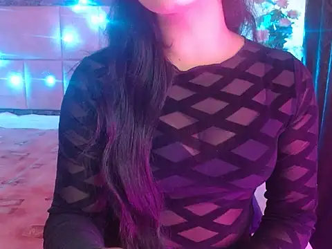 Lola Bebe online show from 03-25-26, 05:18