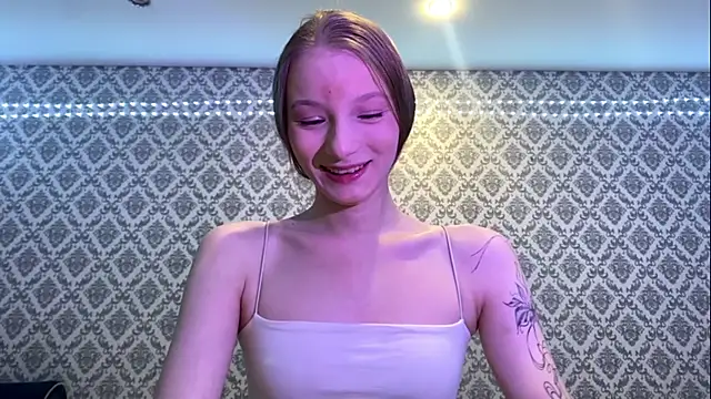 Cleonoth2o online show from 12-18-25, 05:39