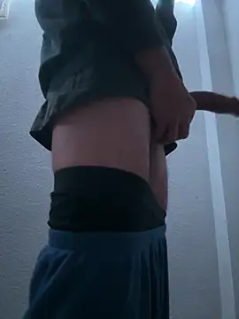 Snapshot of Mahmodkhaled21 chatting on 03-21-26, 02:46 Mahmodkhaled21 online show from 03-21-26, 02:46