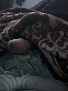 Snapshot of Mahmodkhaled21 chatting on 03-19-26, 01:38 Mahmodkhaled21 online show from 03-19-26, 01:38