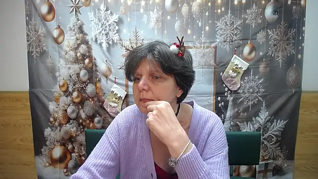 LunaDobra online show from 12-18-25, 06:12