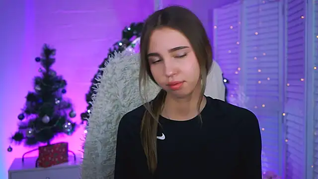 KimPorins online show from 12-14-25, 01:39