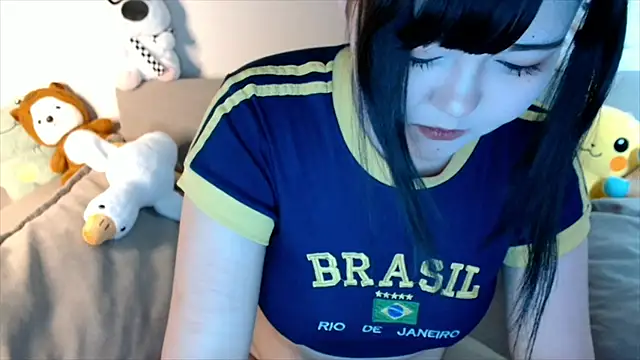 minji snow online show from 03-19-26, 12:49