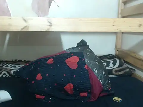 Phoenix Curvelicious online show from 12-14-25, 08:03