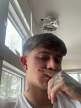 Jason offizell online show from 02-08-26, 02:04