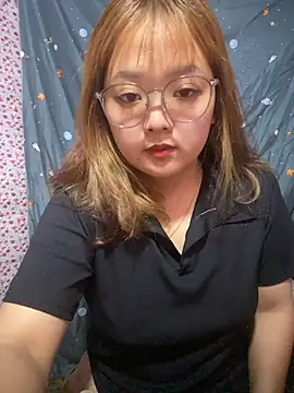 Snapshot of Samsam-006 chatting on 02-18-26, 09:28 Samsam-006 online show from 02-18-26, 09:28