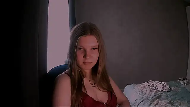 nelli lux  online show from 12-05-25, 09:30