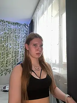 nelli lux  online show from 01-13-26, 10:52