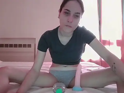 cristinalore online show from 07-08-26, 12:06