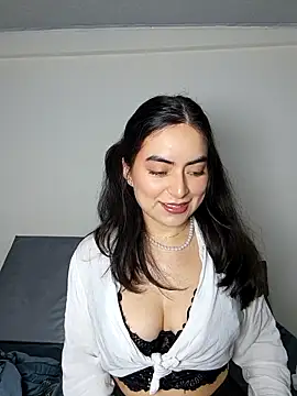 saasha Petit online show from 03-07-26, 11:05