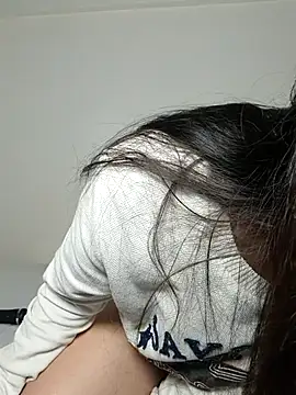 Snapshot of saasha_Petit chatting on 02-05-26, 10:33 saasha Petit online show from 02-05-26, 10:33