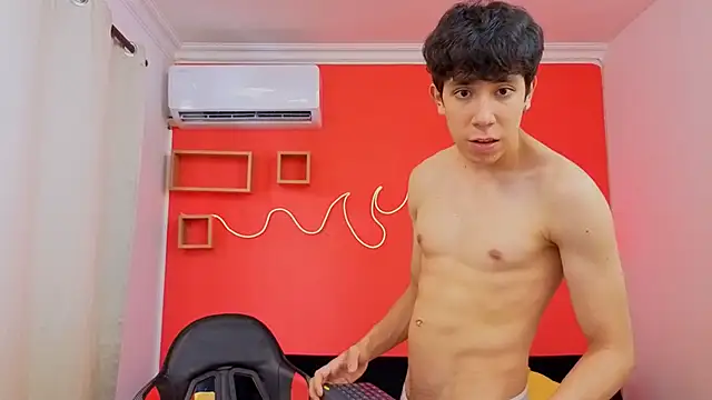 Neo Twink online show from 05-06-26, 07:18