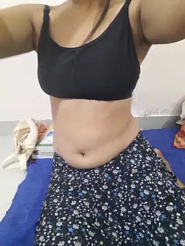 Snapshot of Riya_rani8 chatting on 12-18-25, 10:30 Riya rani8 online show from 12-18-25, 10:30