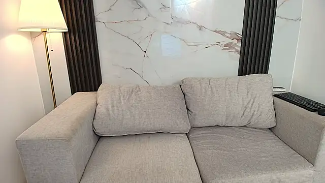 AprillRoss online show from 12-15-25, 12:33