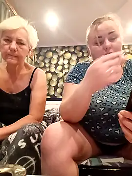 Snapshot of Ray_Thea chatting on 01-15-26, 06:22 Ray Thea online show from 01-15-26, 06:22