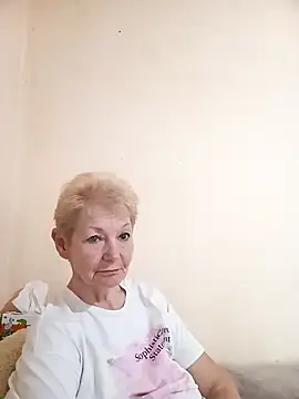 Calypso-Loove online show from 05-18-26, 01:38