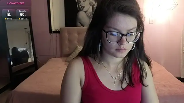Snapshot of Sara_valderrama_ chatting on 07-10-26, 01:00 Sara valderrama online show from 07-10-26, 01:00