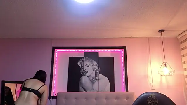 Sara valderrama  online show from 02-13-26, 12:38