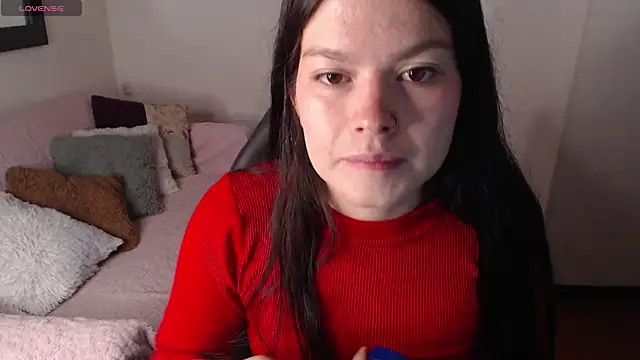 Sara valderrama  online show from 12-17-25, 01:16