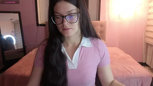 Sara valderrama  online show from 06-02-26, 01:00