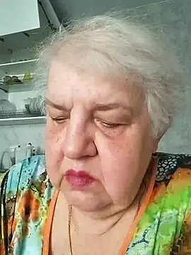 HapinessLovee online show from 05-06-26, 08:40
