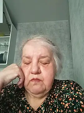 HapinessLovee online show from 04-22-26, 06:53