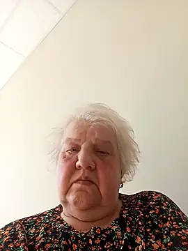 HapinessLovee online show from 03-28-26, 11:00