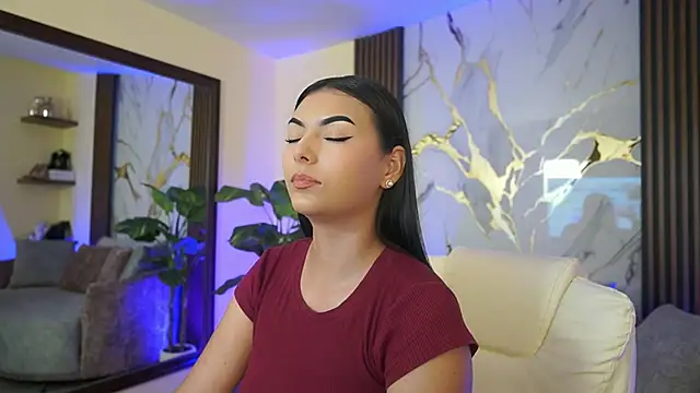 LiaWheeler online show from 01-13-26, 07:07