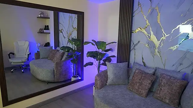 LiaWheeler online show from 01-16-26, 07:07