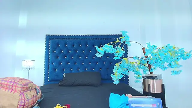 Velora nigth online show from 04-07-26, 11:45