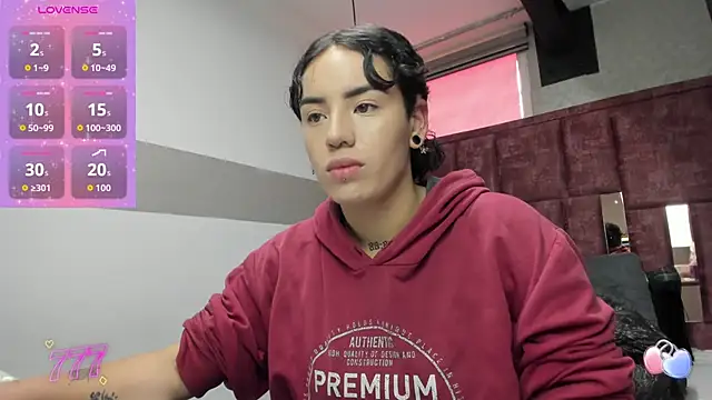 Kiara Fox   online show from 04-14-26, 08:47